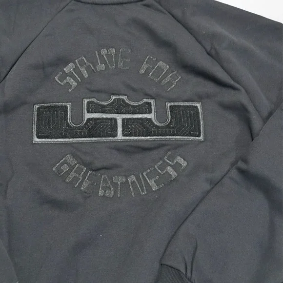 Nike LeBron Standard Issue Therma-FIT Jacket Basketball Black Men's Large